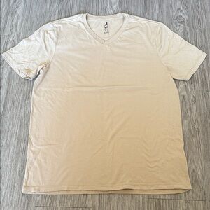Cuidado con el Perro Men's V-Neck Short Sleeve Tee in Light Tan Size L